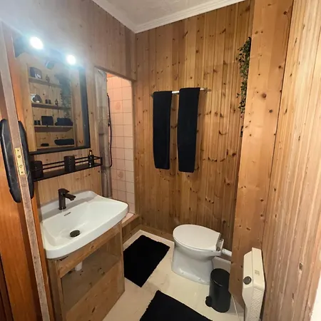 Lenas Stueberl - Schlichte, Rustikale Apartment *