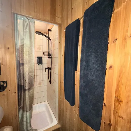 Lenas Stueberl - Schlichte, Rustikale